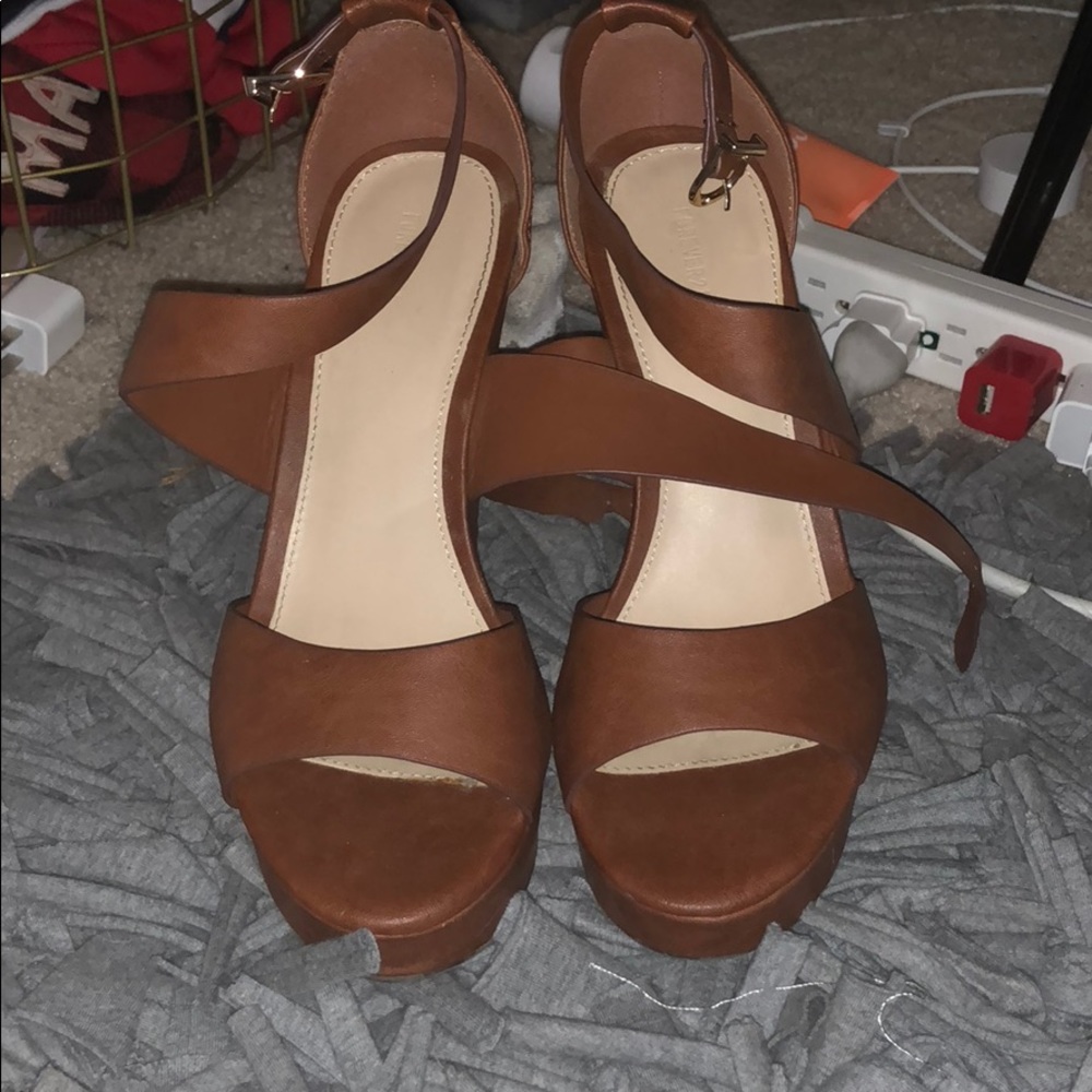 Brown wedges